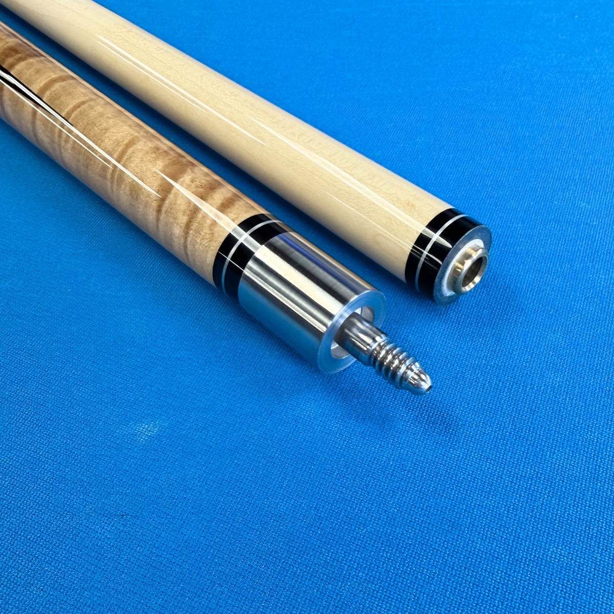 J. Pechauer Playing Cue - P16-R