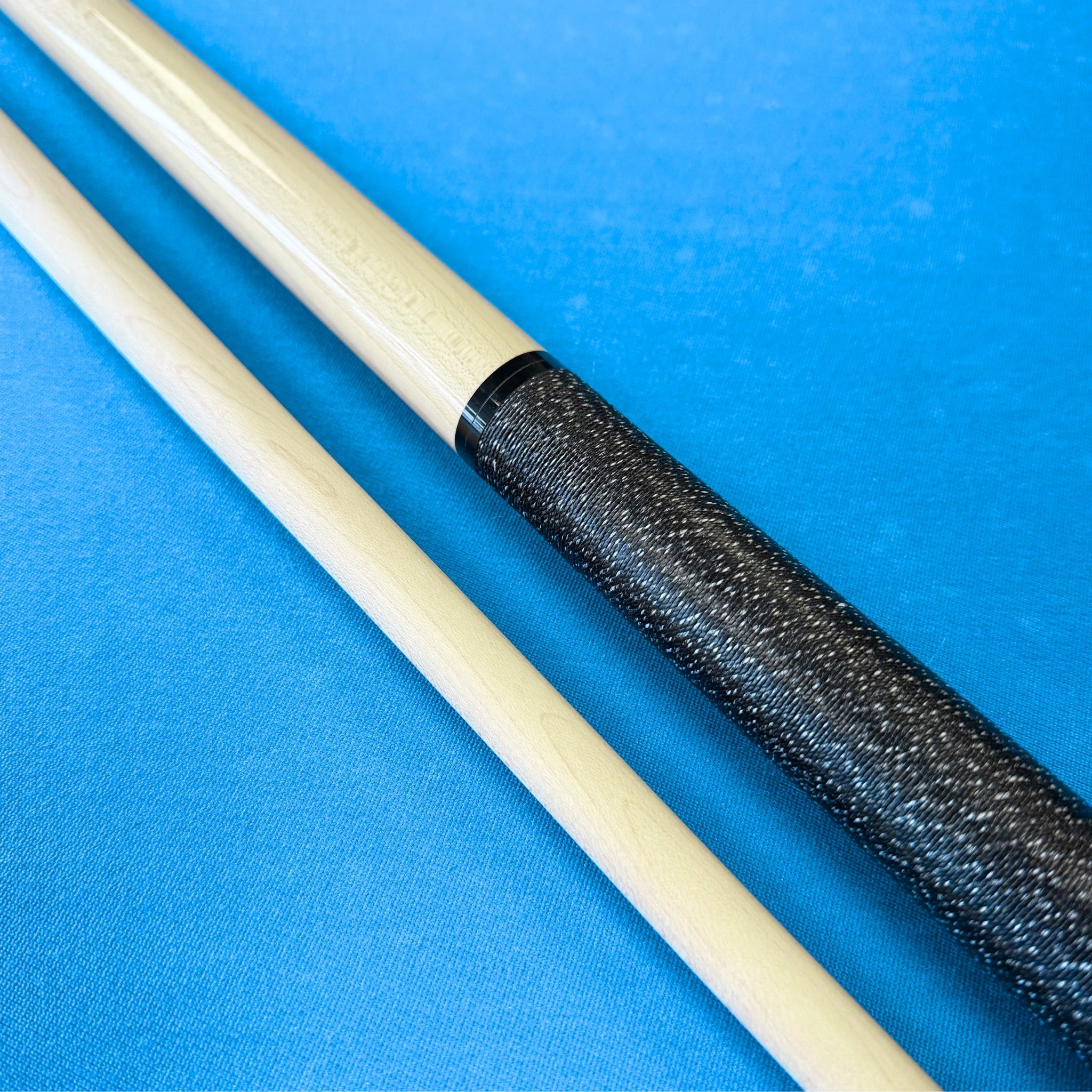 McDermott Star Break/Jump Cue - S86