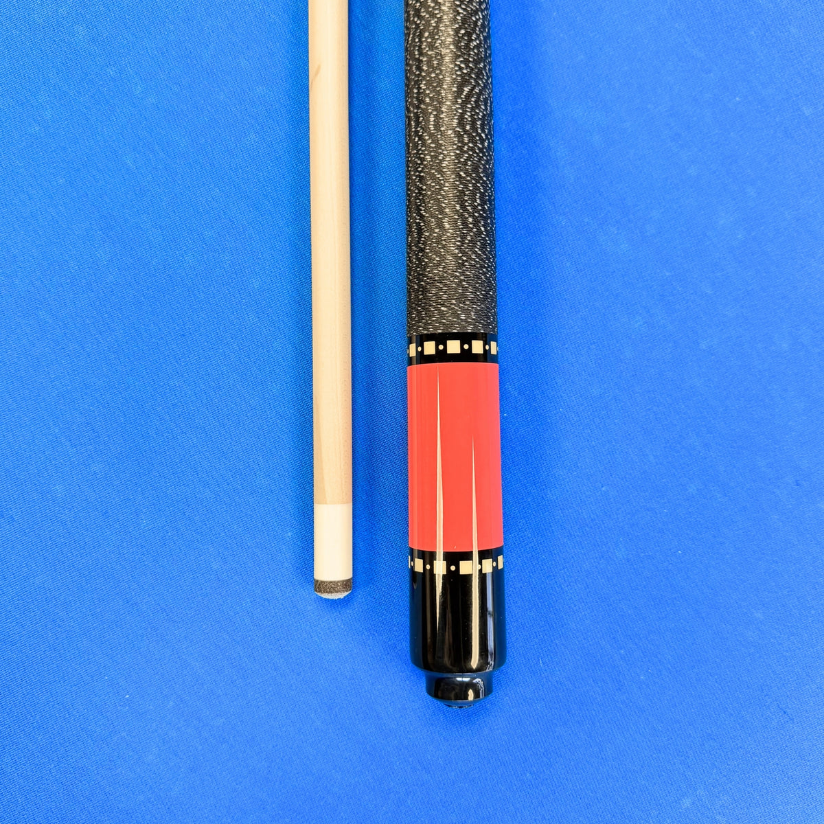 McDermott Lucky Playing Cue - L13