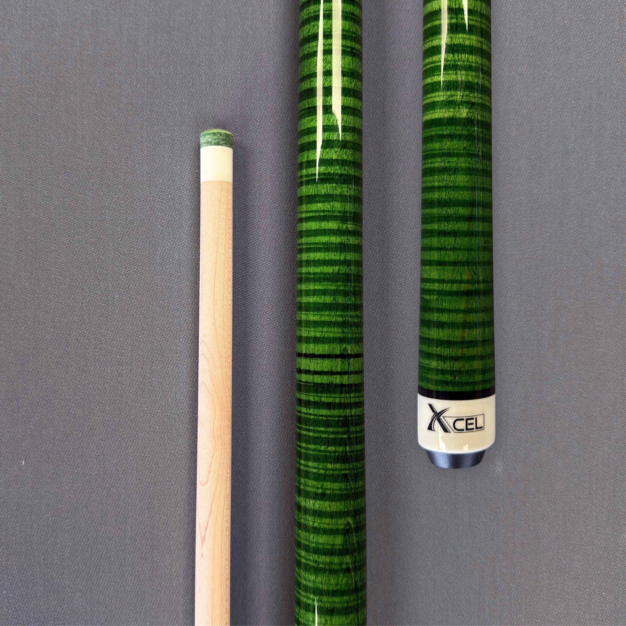 Koda Xcel XC12 Green Playing Cue