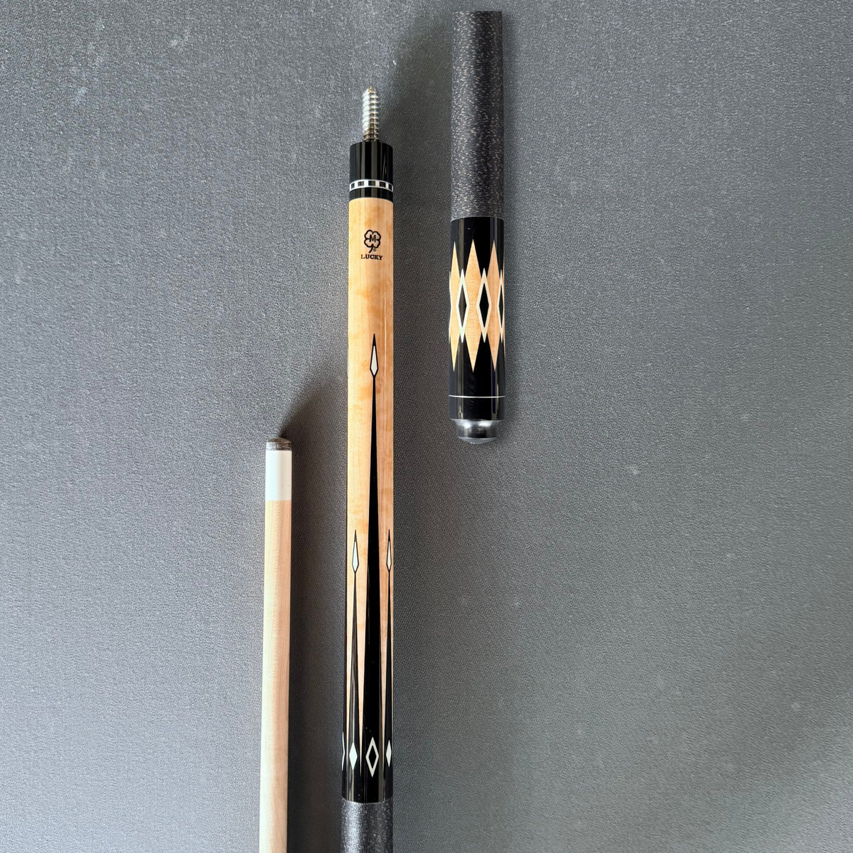 McDermott Lucky Playing Cue - L33