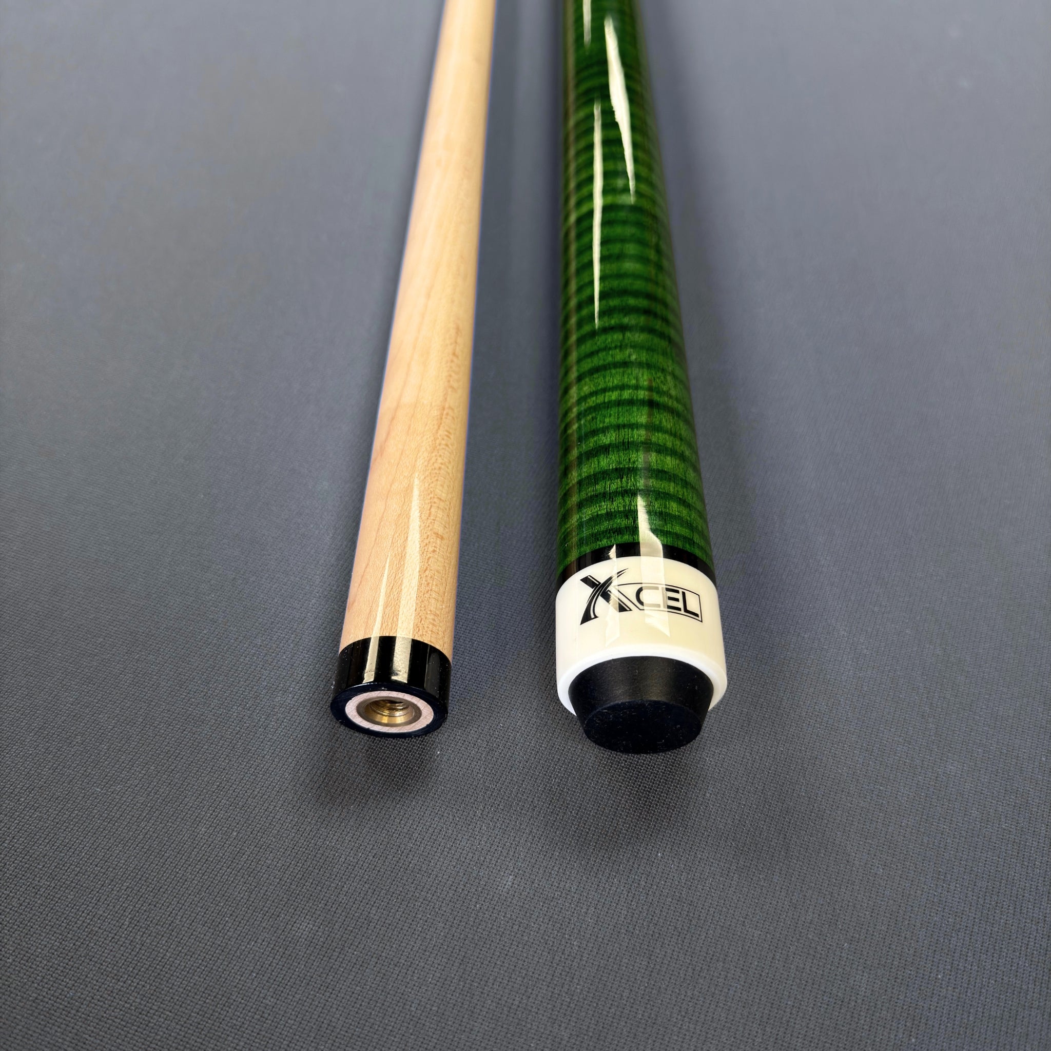 Koda Xcel XC12 Green Playing Cue