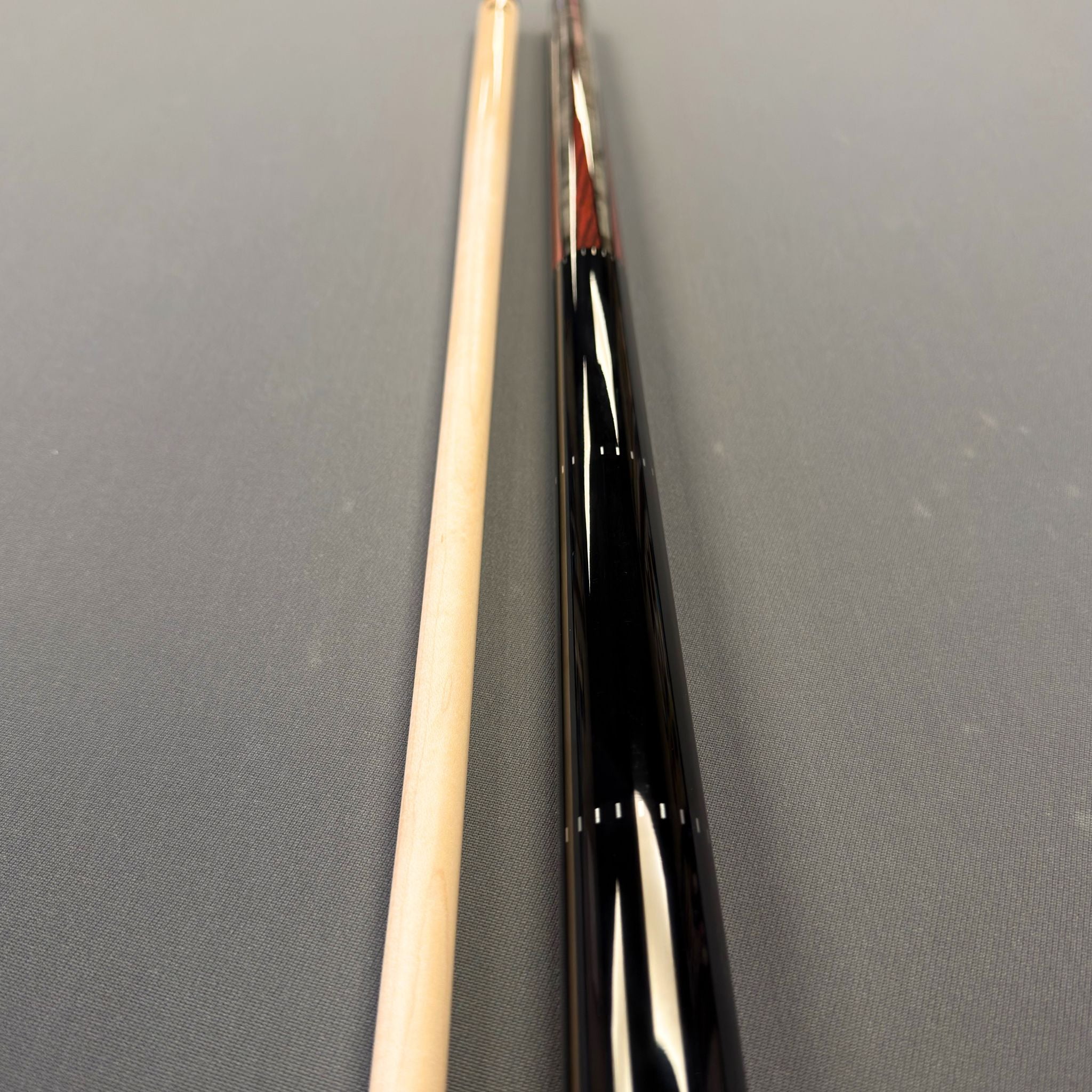 Koda Xcel KD49 Playing Cue