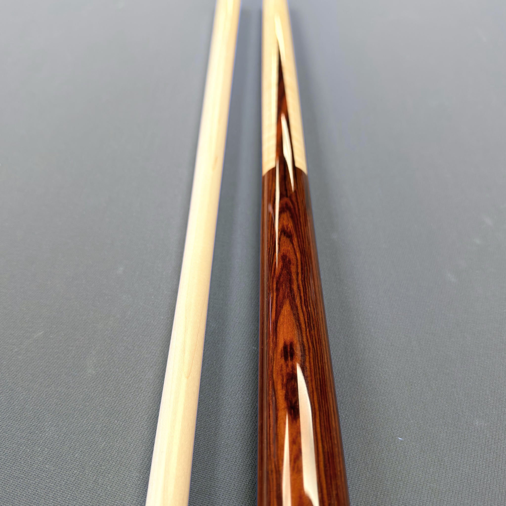 Joss 10-04 Cocobolo Sneaky Pete Playing Cue