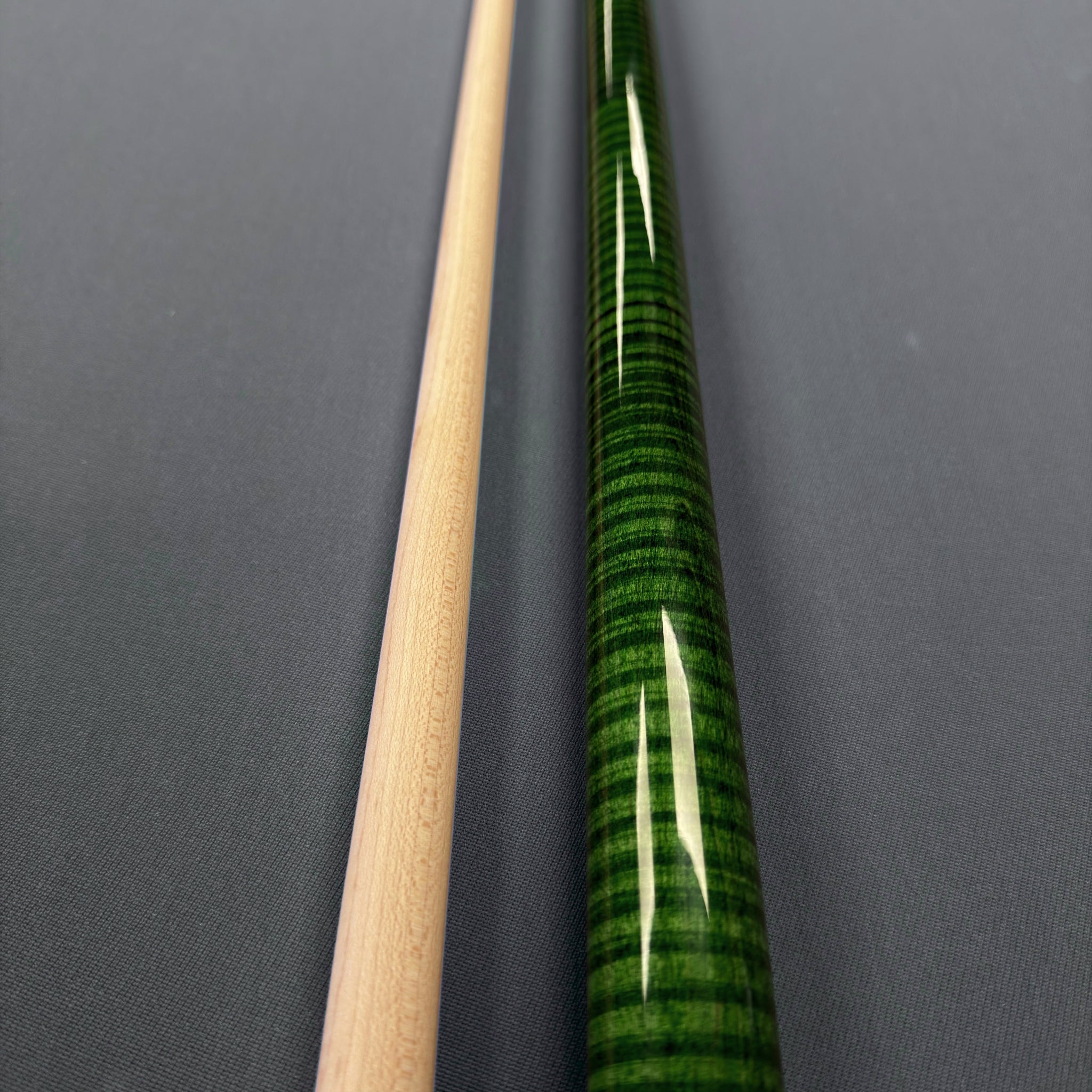 Koda Xcel XC12 Green Playing Cue
