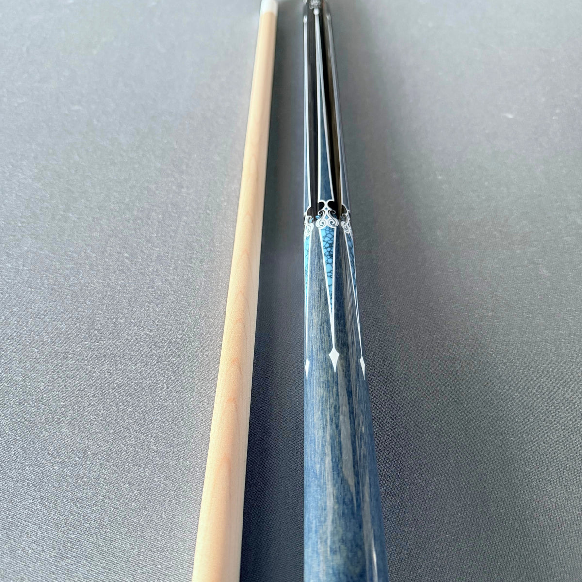 McDermott Lucky Playing Cue - L80