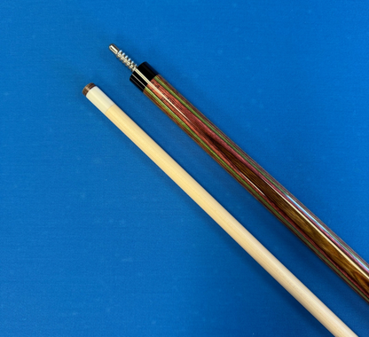 Jacoby Playing Cue - Flat Laminate/ Maroon and Green